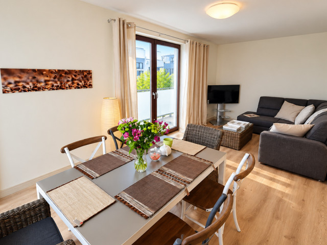 Ładny apartament, Rondo Daszyńskiego, ostatnie piętro